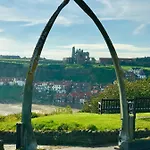 High Tide * Whitby